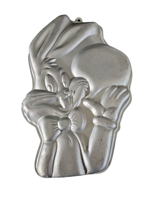 Bugs Bunny with Speech Bubble Vintage Ex Rental Character Cake Tin