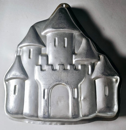 Castle/ Fort Ex Rental Character Cake Tin