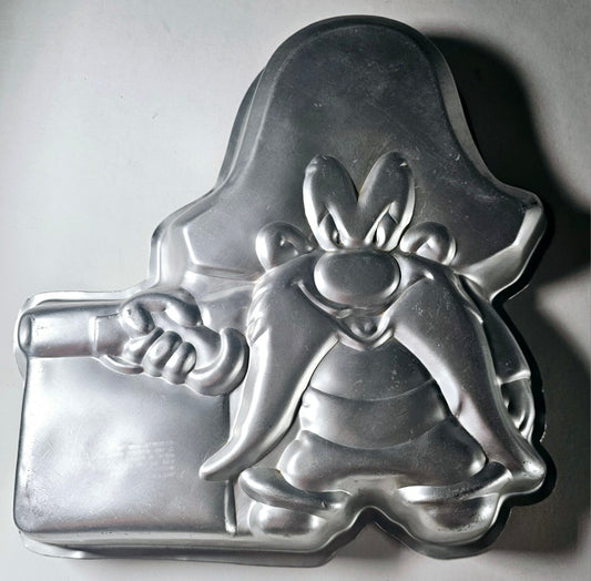 Yosemite Sam Vintage Ex Rental Character Cake Tin