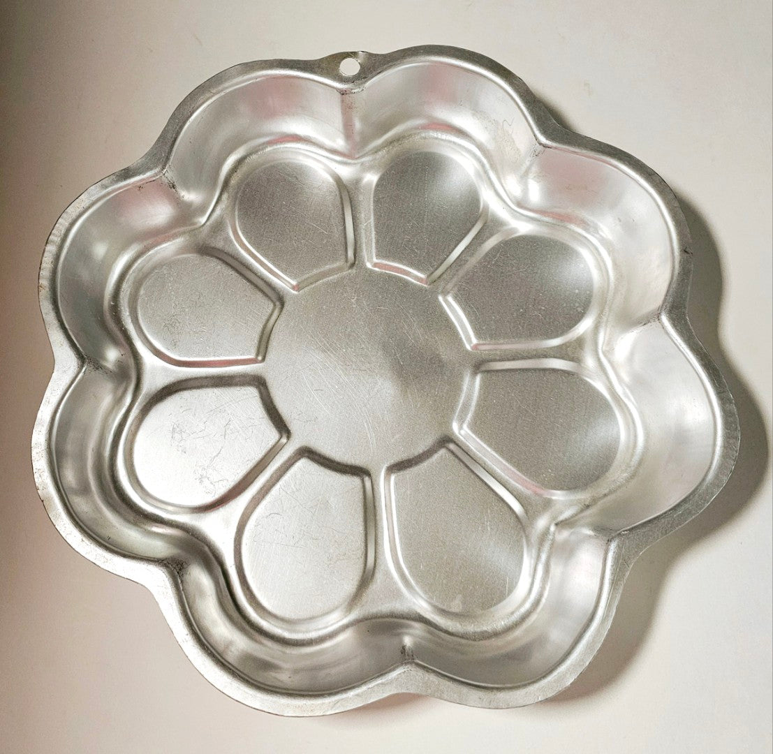 Flower Ex Rental Character Cake Tin