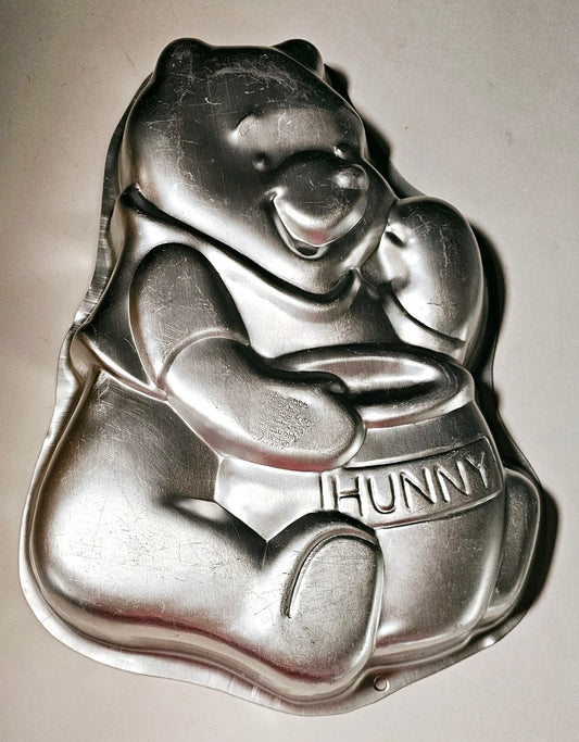 Poo Bear & Hunny Pot Ex Rental Character Cake Tin